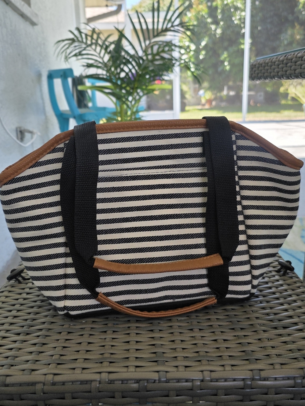 Thirty-One Lunch Break Thermal Tote Bag Black and Cream Striped